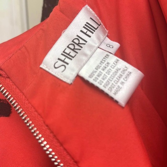 Prom dress - Picture 3 of 3